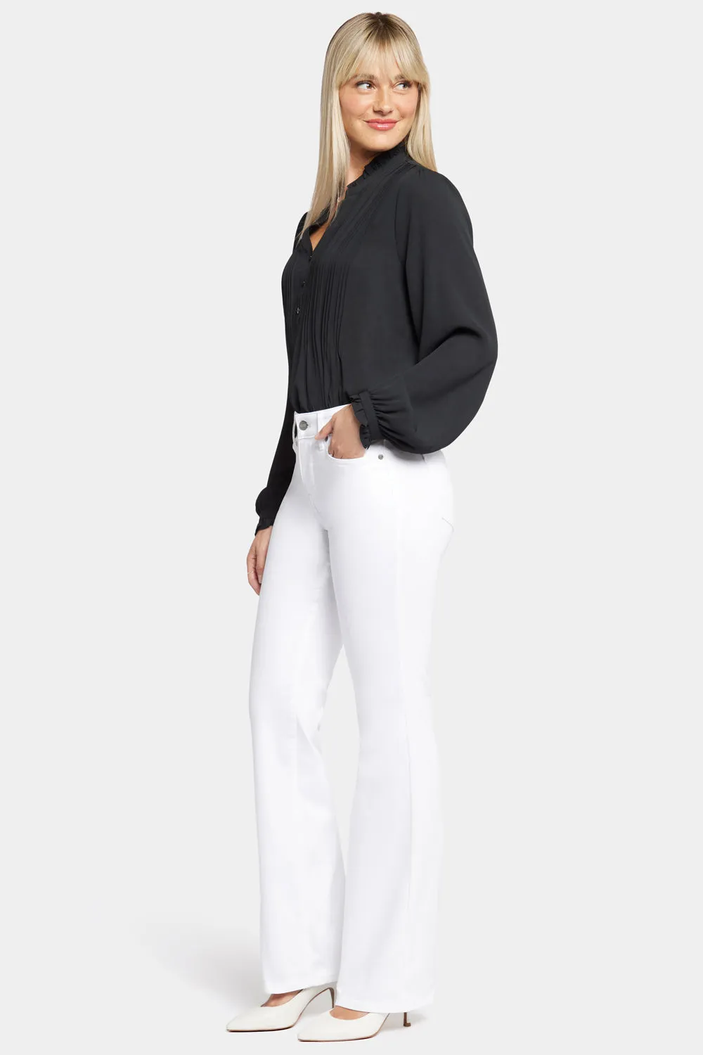 Blake Slim Flared Jeans In Petite - Optic White