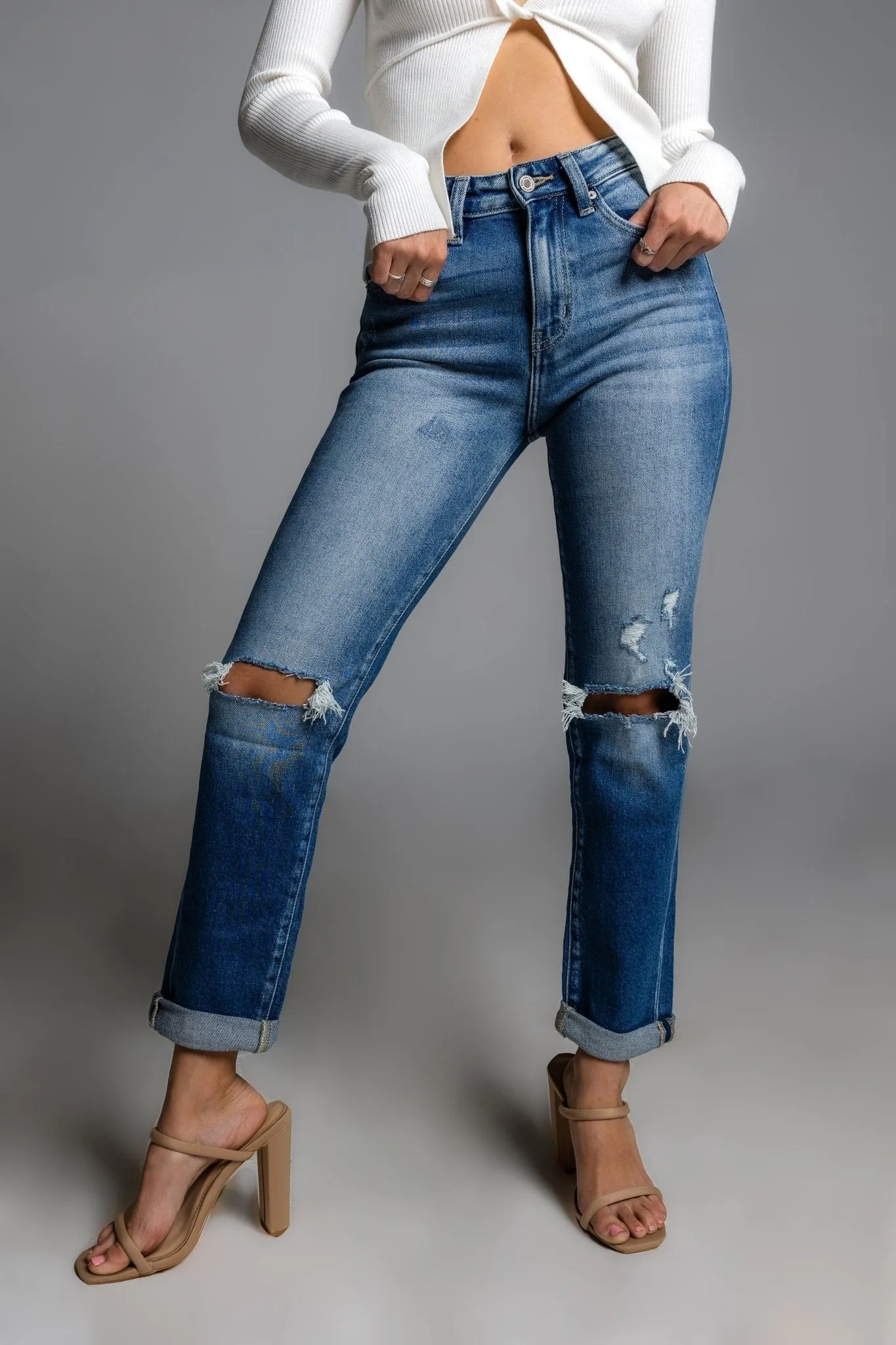 Jordyn Hi Rise Slim Straight Jean