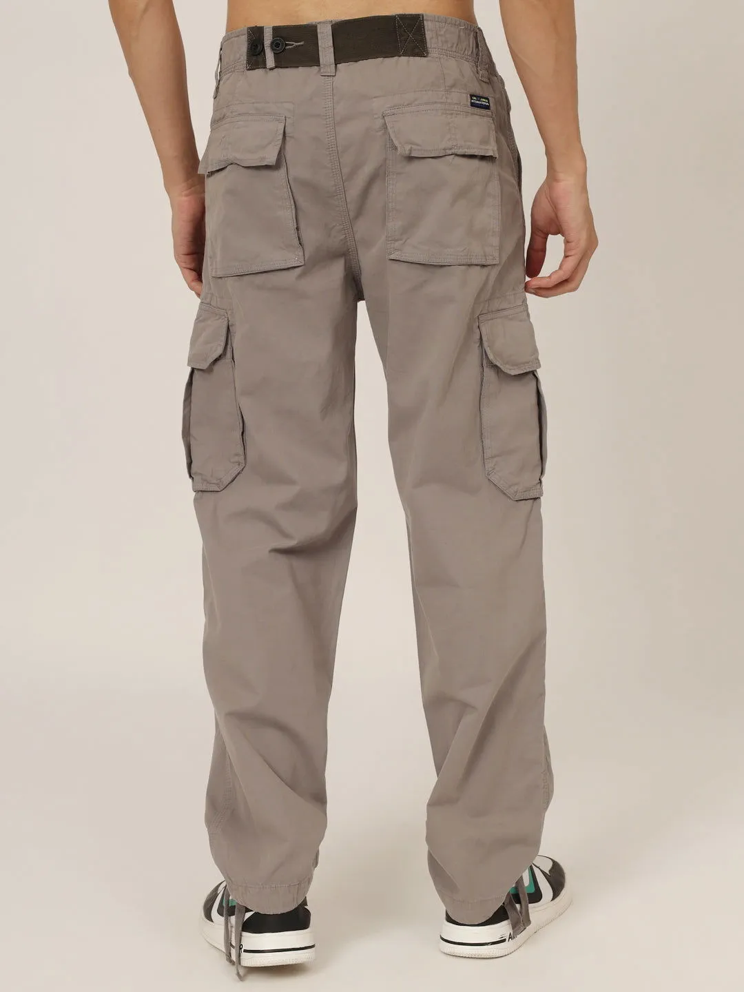 Light grey adjustable loose cargo