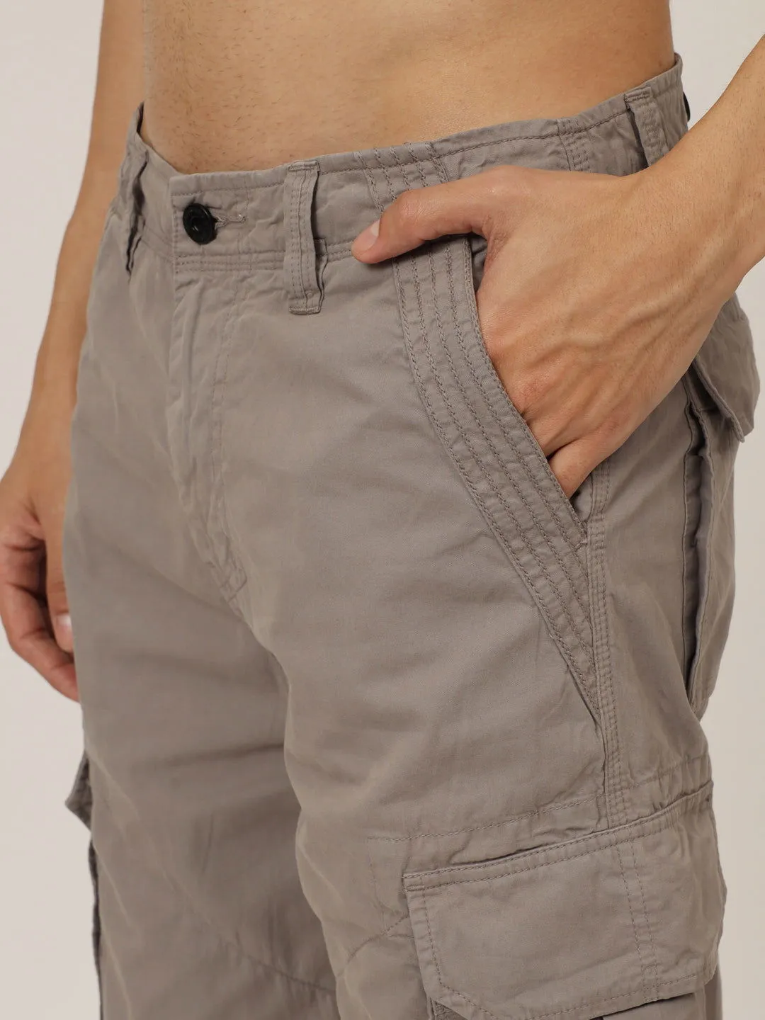 Light grey adjustable loose cargo