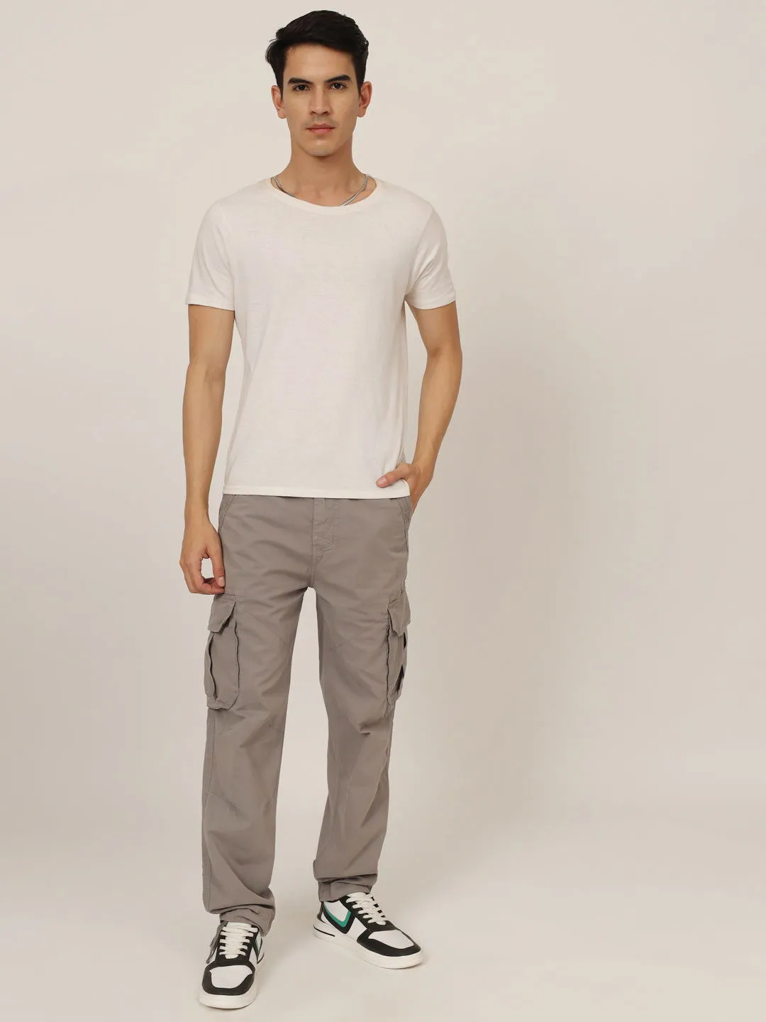 Light grey adjustable loose cargo