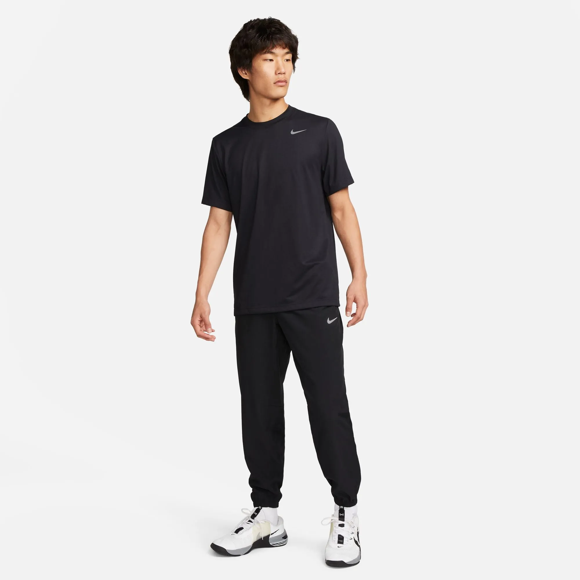 Nike Men's Dri-FIT Tapered Versatile Trousers Black / Black