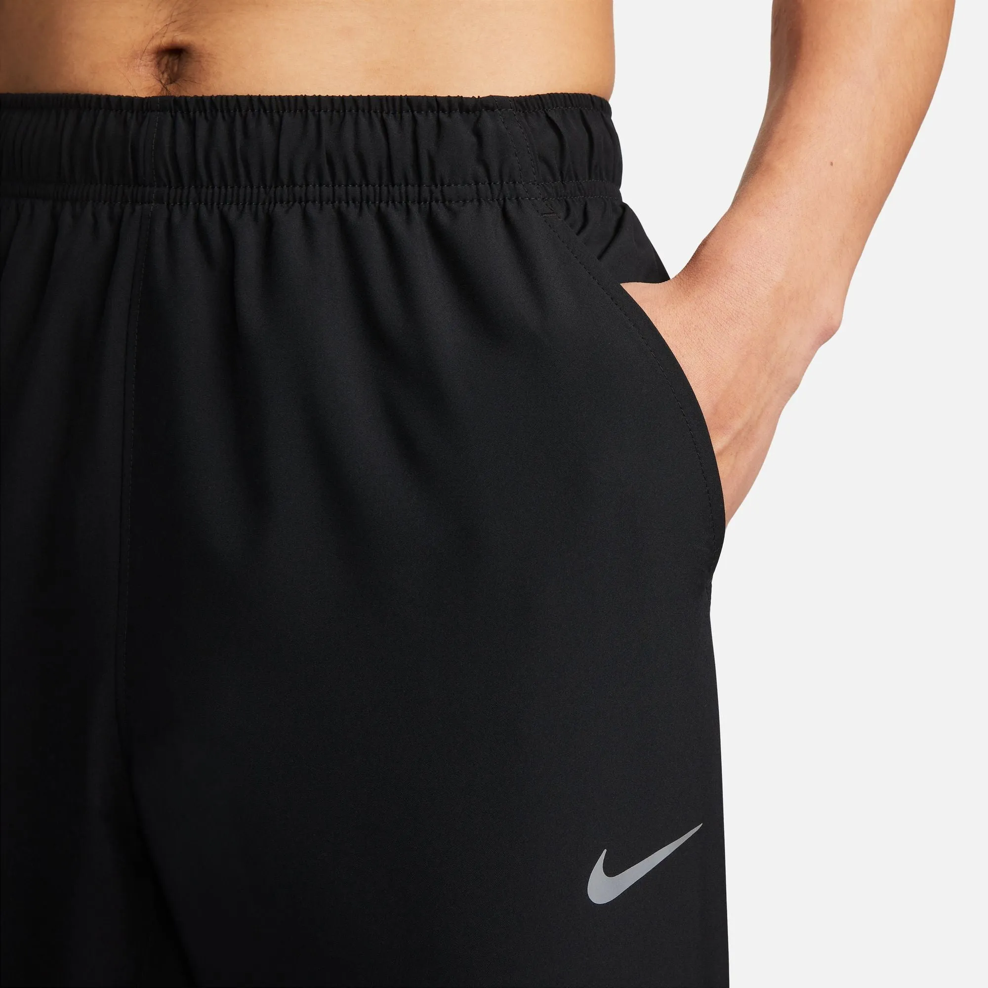 Nike Men's Dri-FIT Tapered Versatile Trousers Black / Black