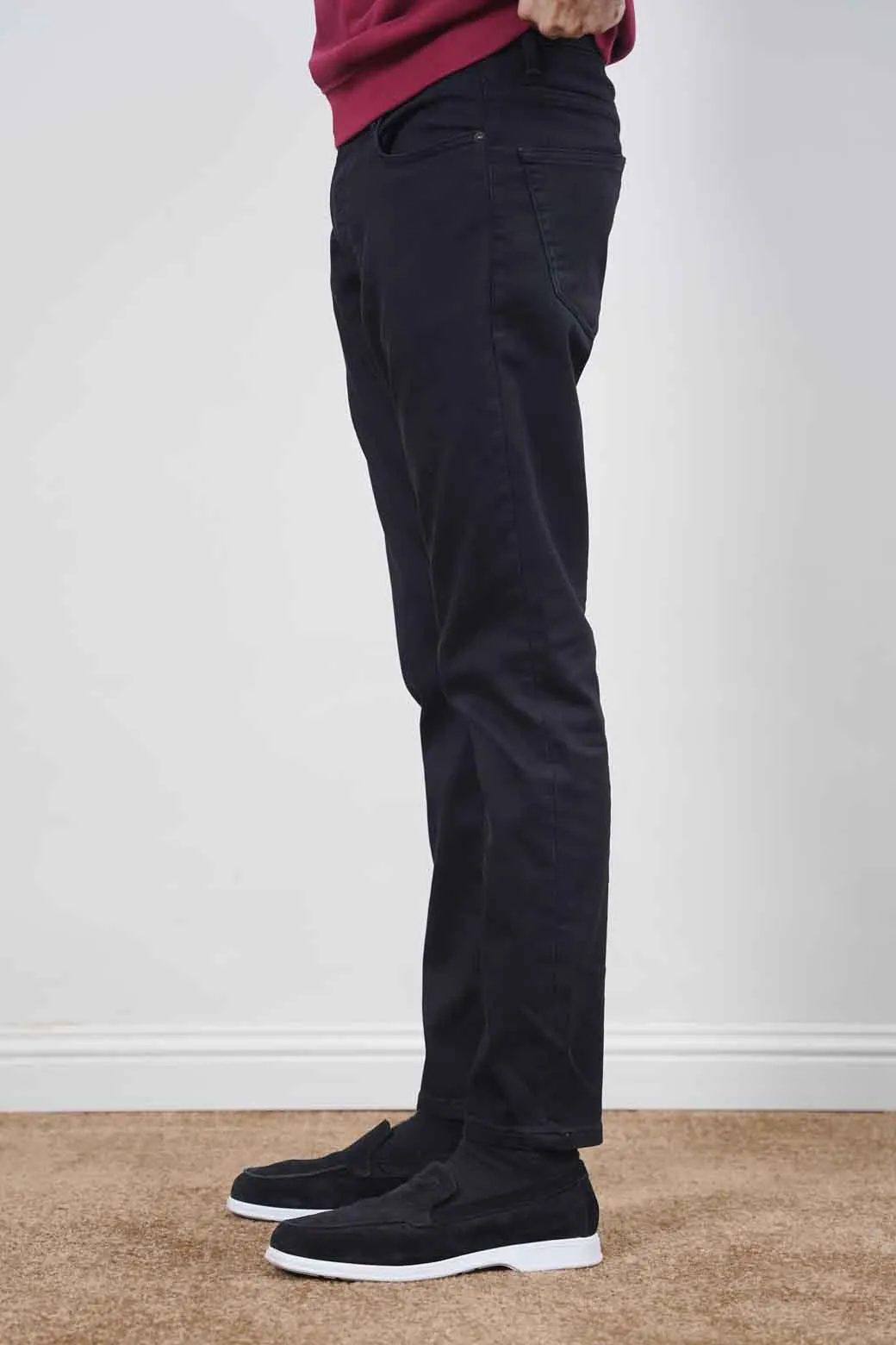 SLIM FIT JEANS